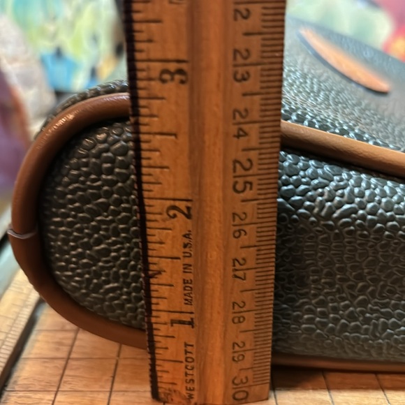 Gucci Parfums Green Tan Vintage Bag Zip Top Travel Toiletries 8.25”x6.5”x2.75” - Picture 16 of 17